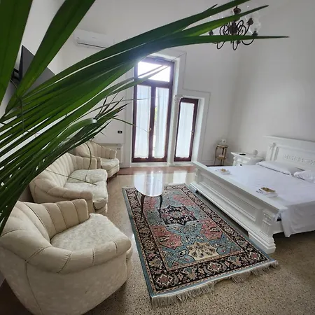 Dimora Liberty بيت ضيافة