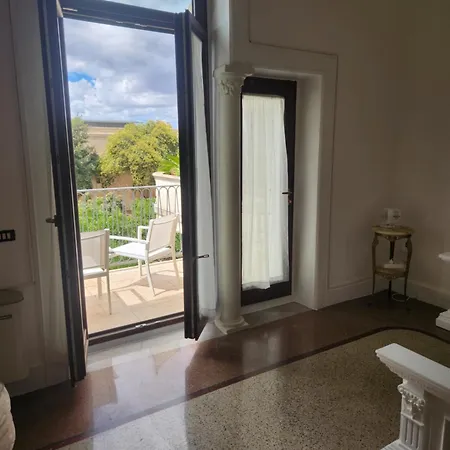 Dimora Liberty Konukevi 3*